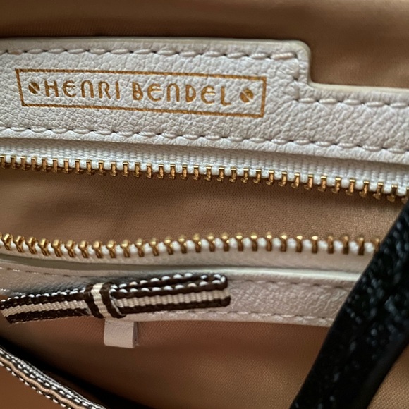 Beautiful Henri Bendel Bag - Picture 2 of 5